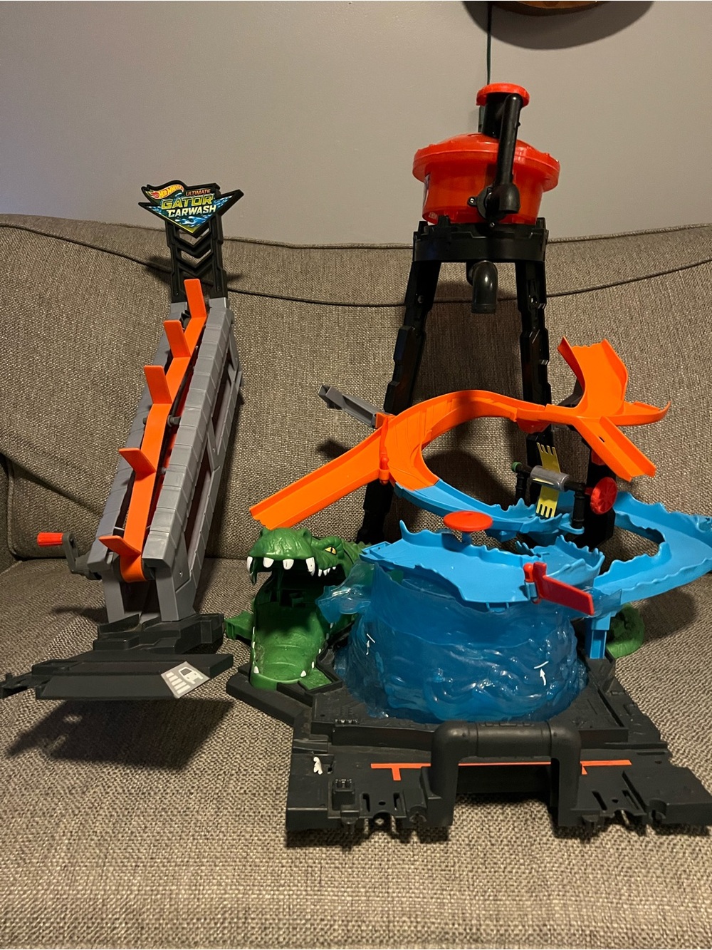 Hot Wheels 2018 Ultimate Gator Playset PARTS LOT ONLY Missing Parts No Cars Used